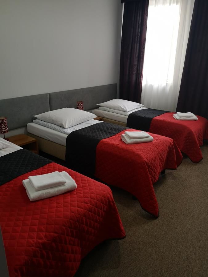 Отель Hotel Everest Венгрув-19