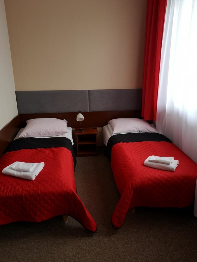 Отель Hotel Everest Венгрув-9